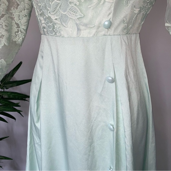v i n t a g e :: Romantic Floral Lace Embroidered Sheer Maxi Dress - Picture 15 of 16